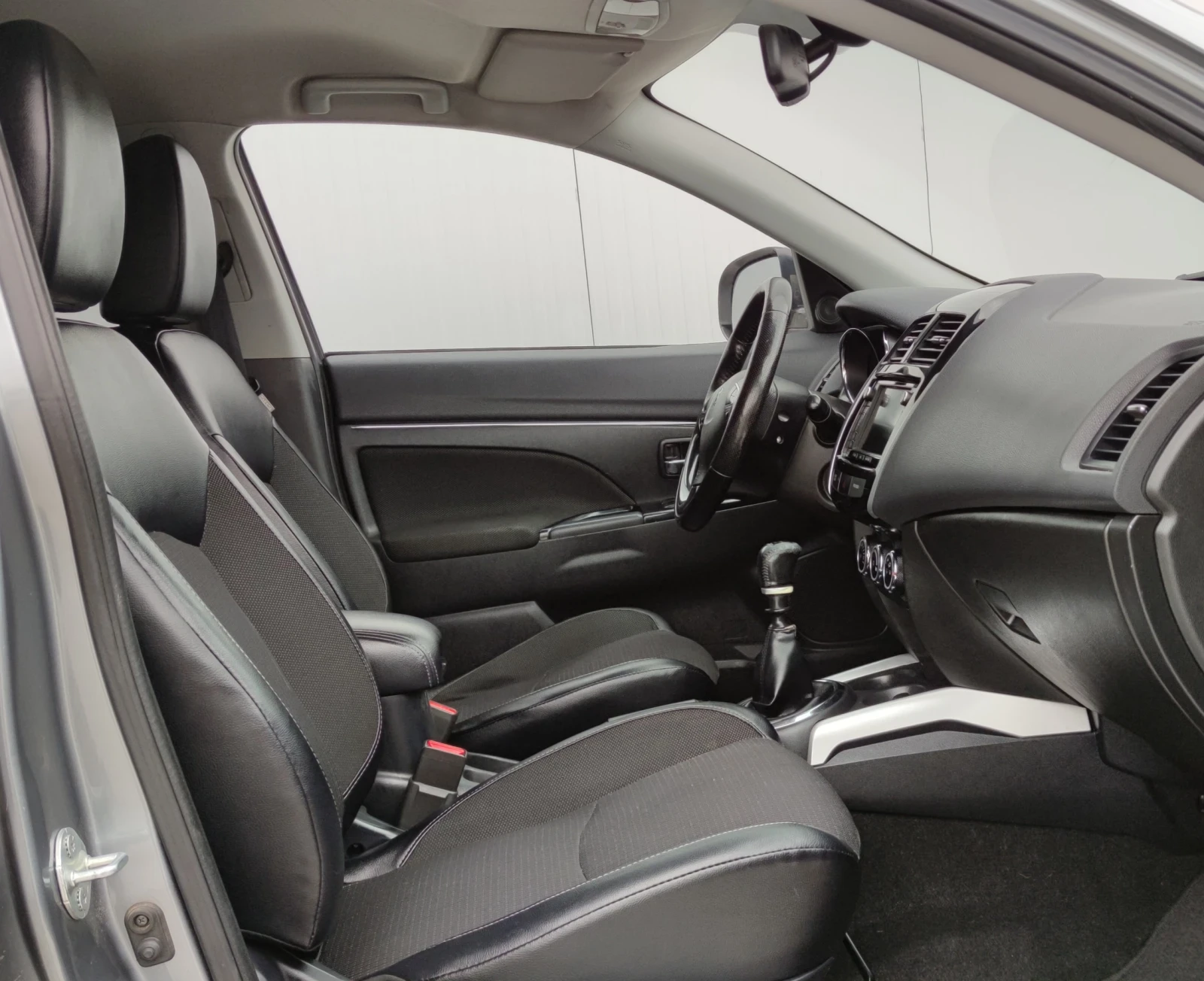 Peugeot 4008 1.6HDI* 114к.с* 4х4* , снимка 11 - Автомобили и джипове - 53929972