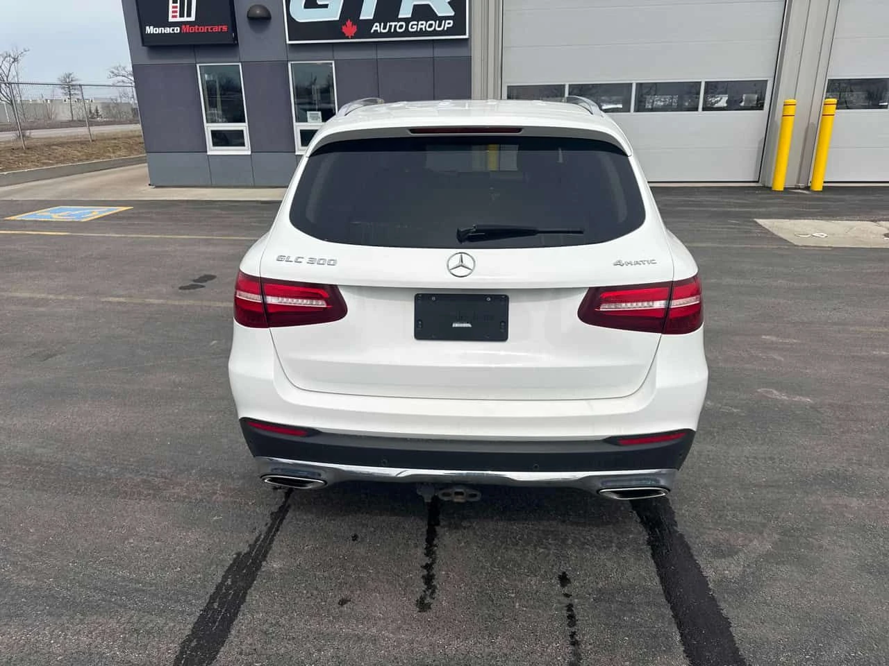 Mercedes-Benz GLC 300 CARFAX/ПАНОРАМА/ПОДГРЕВИ, снимка 5 - Автомобили и джипове - 54057694