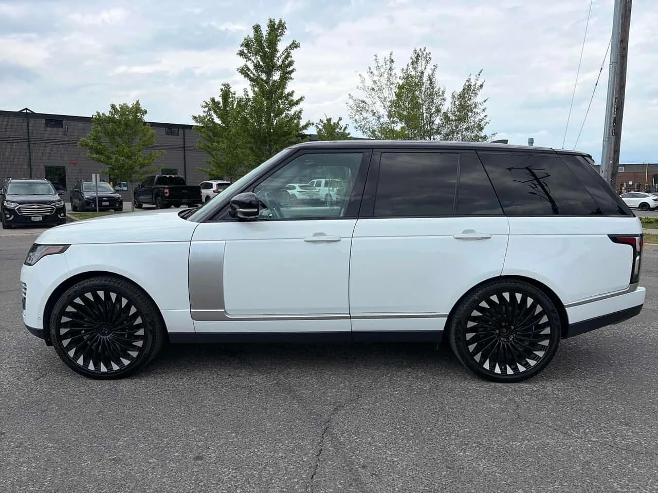 Land Rover Range rover  Autobiography / ЦЕНА ДО БЪЛГАРИЯ / , снимка 2 - Автомобили и джипове - 55237264