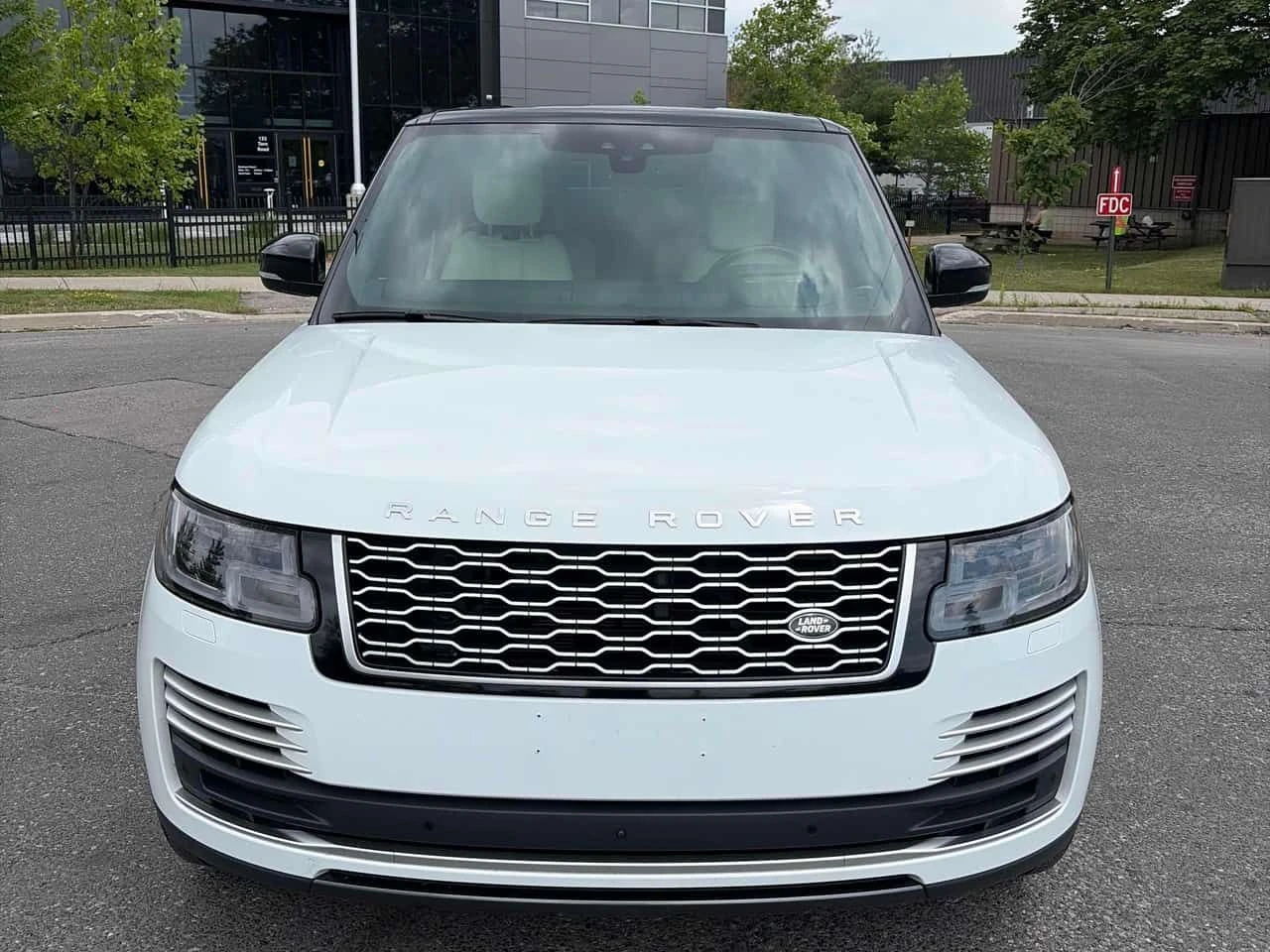 Land Rover Range rover  Autobiography / ЦЕНА ДО БЪЛГАРИЯ / , снимка 6 - Автомобили и джипове - 55237264