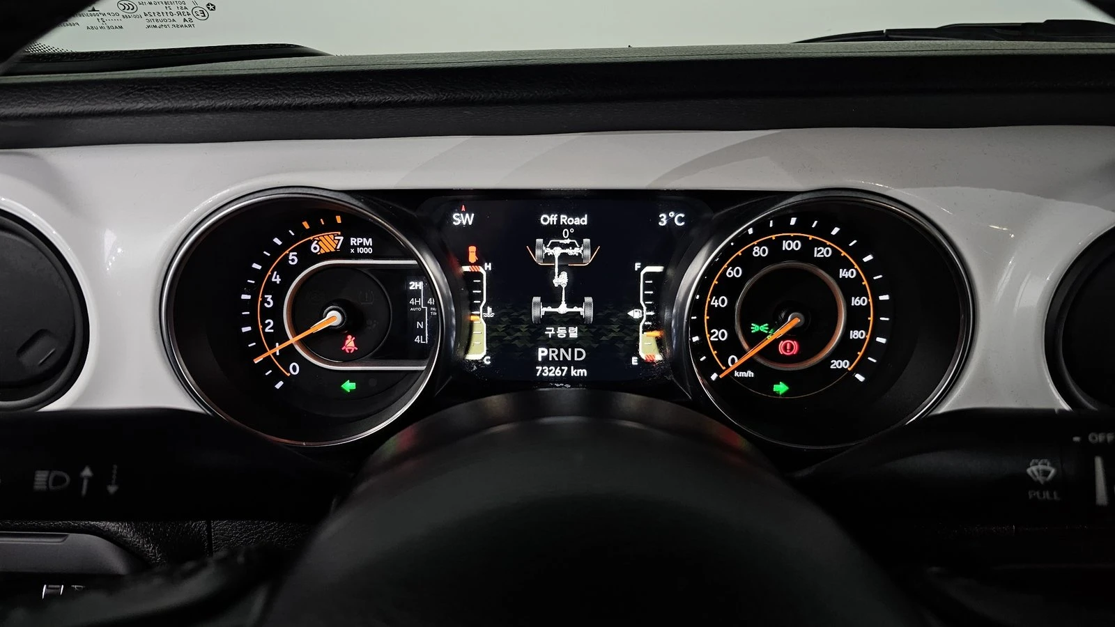 Jeep Wrangler 2.0* KEYLESS* BLIND SPOT* КРАЙНА ЦЕНА, снимка 8 - Автомобили и джипове - 55336535