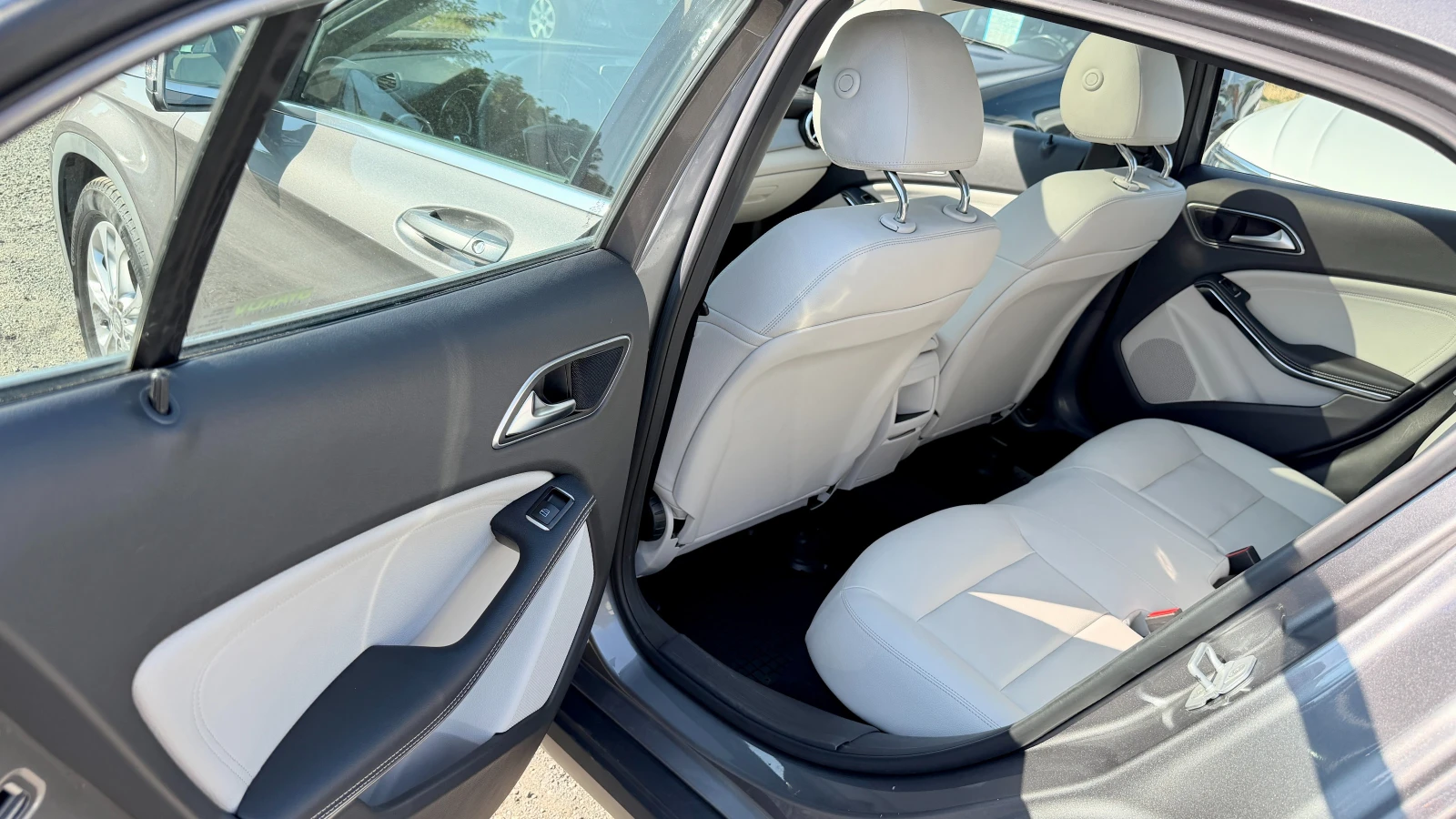 Mercedes-Benz GLA 250 4Matic ���������, ���������! Navi, PDC, Bi-Xenon,  | Mobile.bg � ����������� 11