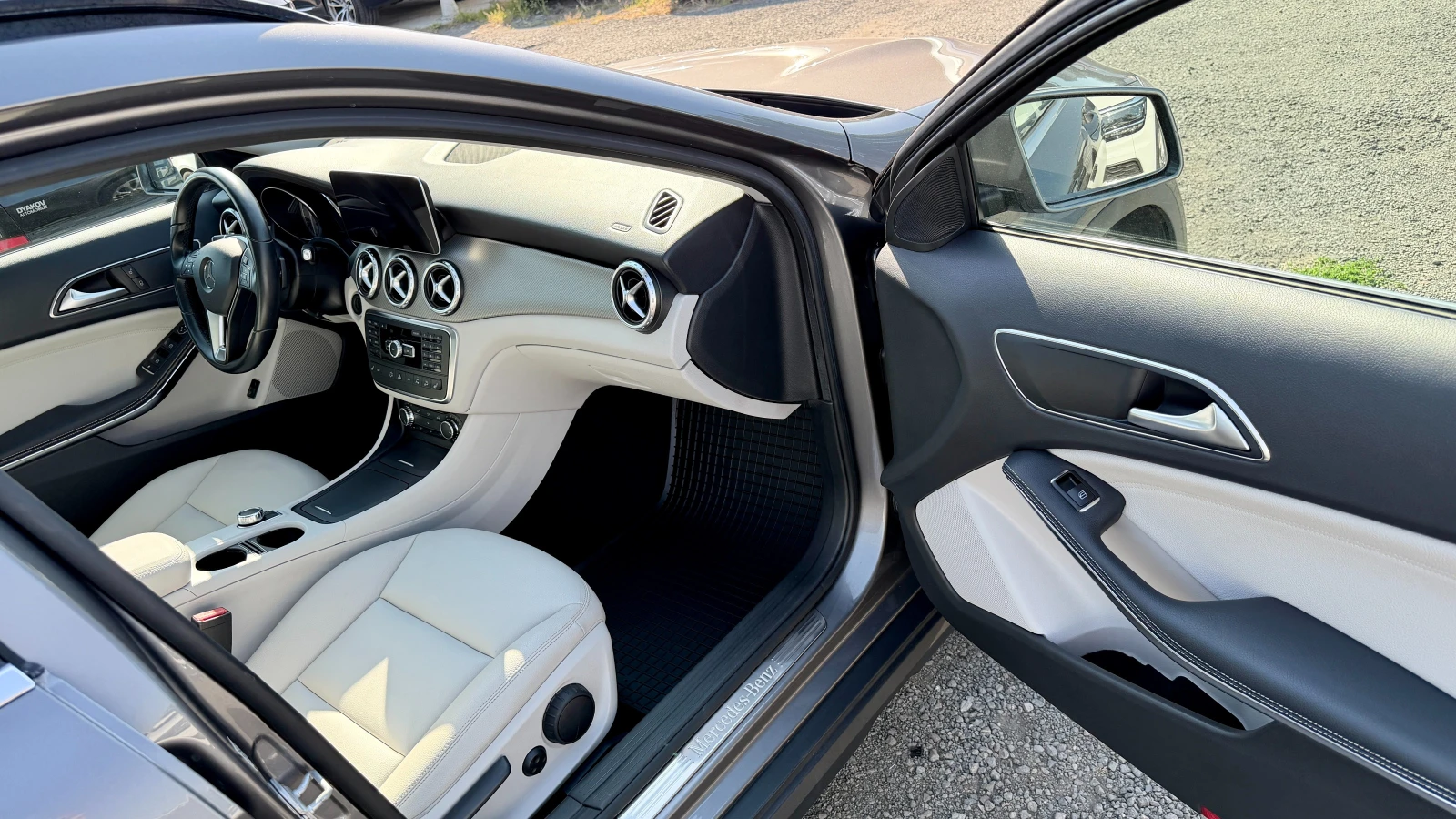Mercedes-Benz GLA 250 4Matic ���������, ���������! Navi, PDC, Bi-Xenon,  | Mobile.bg � ����������� 14