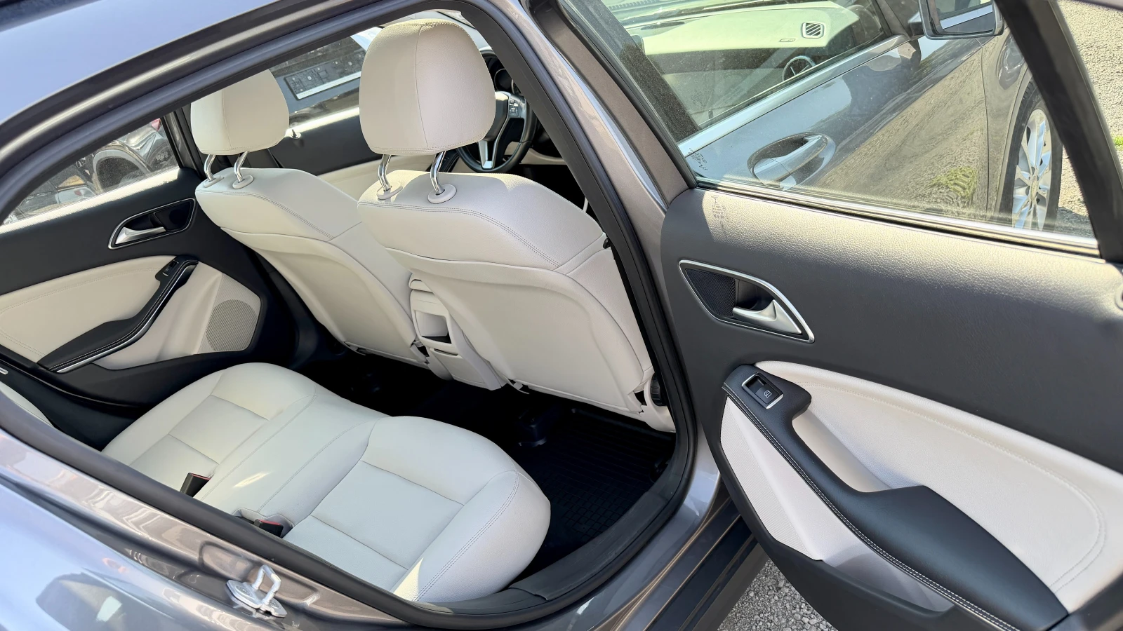 Mercedes-Benz GLA 250 4Matic ���������, ���������! Navi, PDC, Bi-Xenon,  | Mobile.bg � ����������� 13