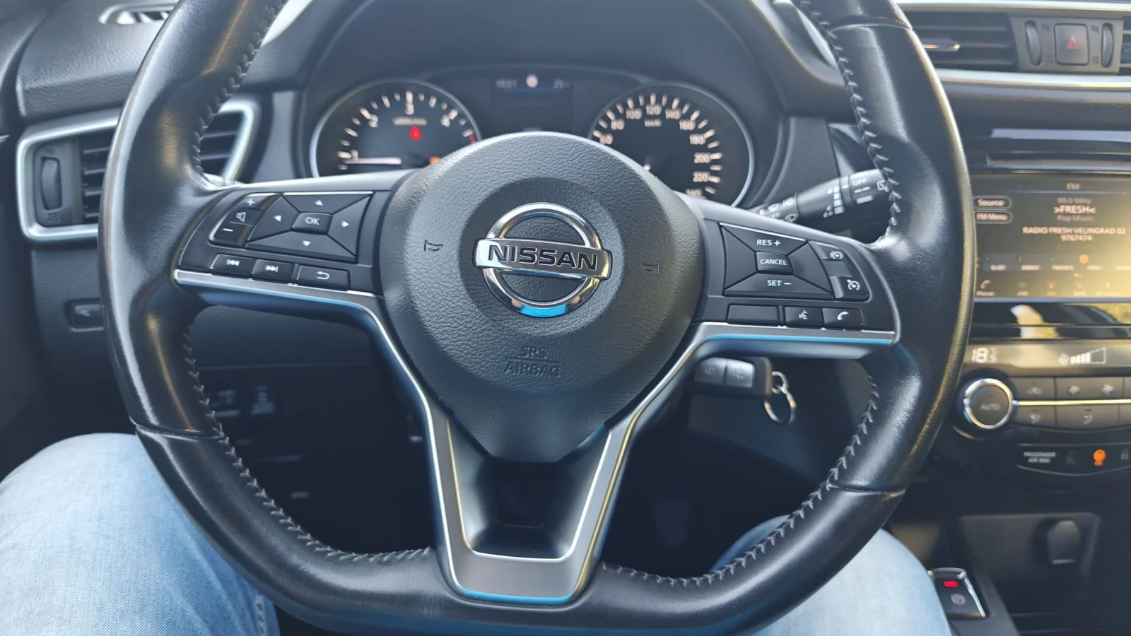 Nissan Qashqai TCdi, снимка 4 - Автомобили и джипове - 56125501