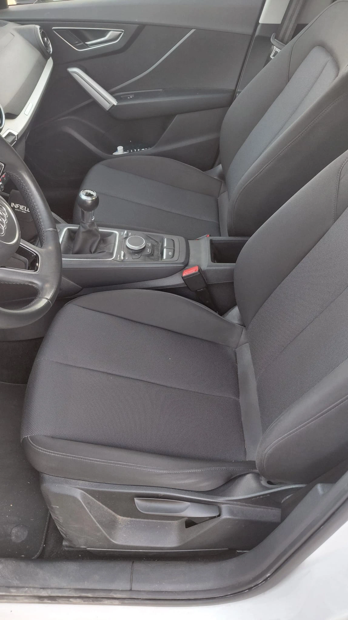 Audi Q2 35TFSI, снимка 5 - Автомобили и джипове - 56416926