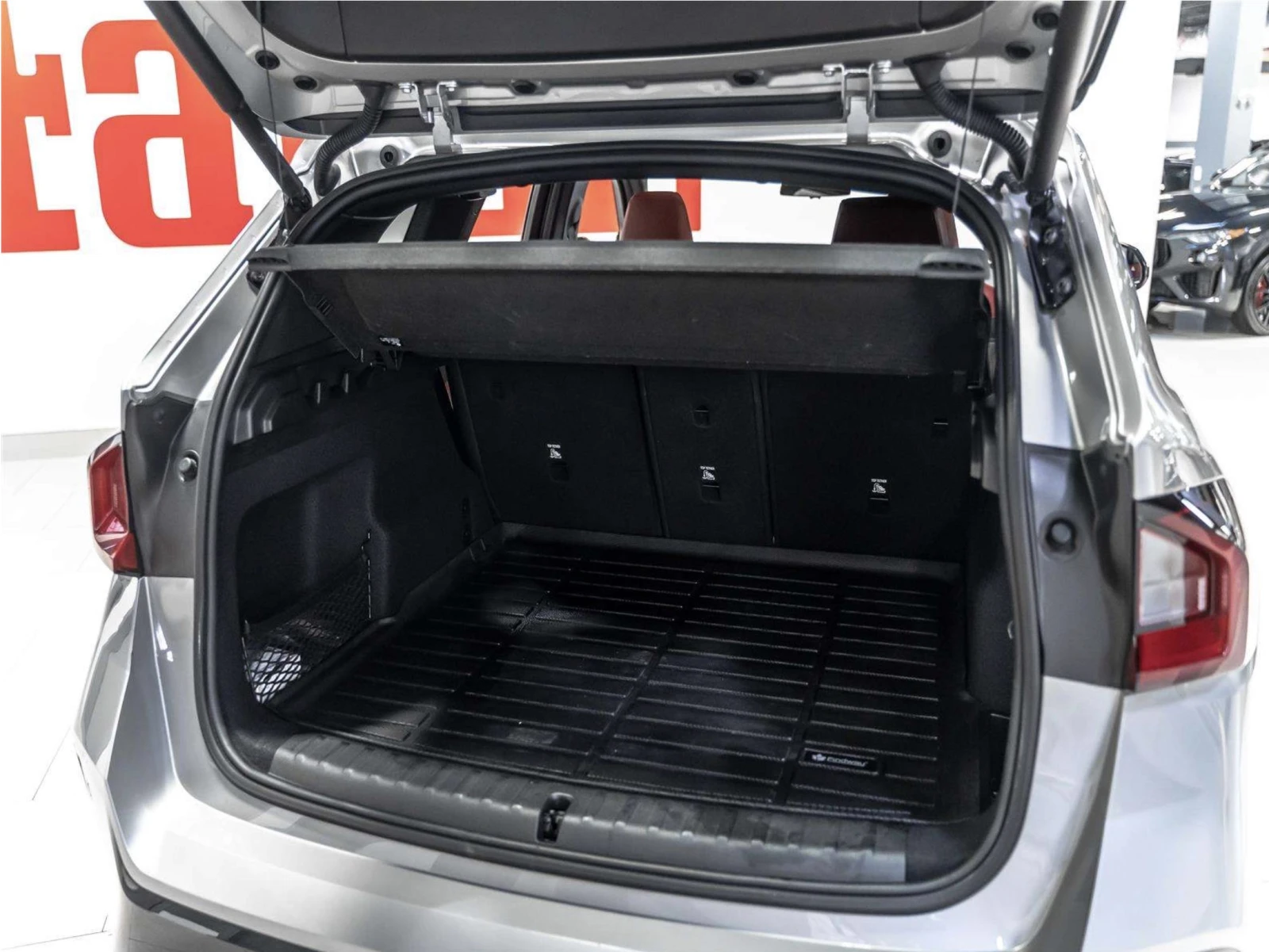 BMW X1 xDrive28i* M Sport Pkg* 360* H&K* 18" | Mobile.bg � ����������� 5