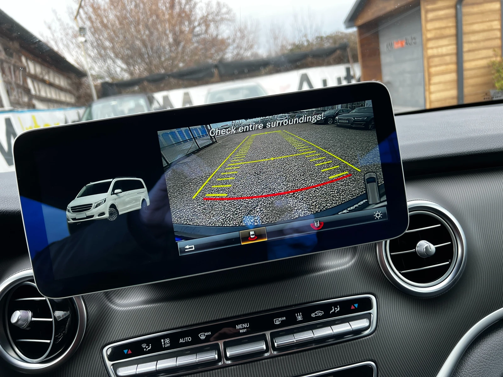 Mercedes-Benz V 250 CDI 4MATIC/AMG/7+ 1/Burmester/NAVI/вкл.ДДС/КАМЕРА, снимка 12 - Бусове и автобуси - 53964240