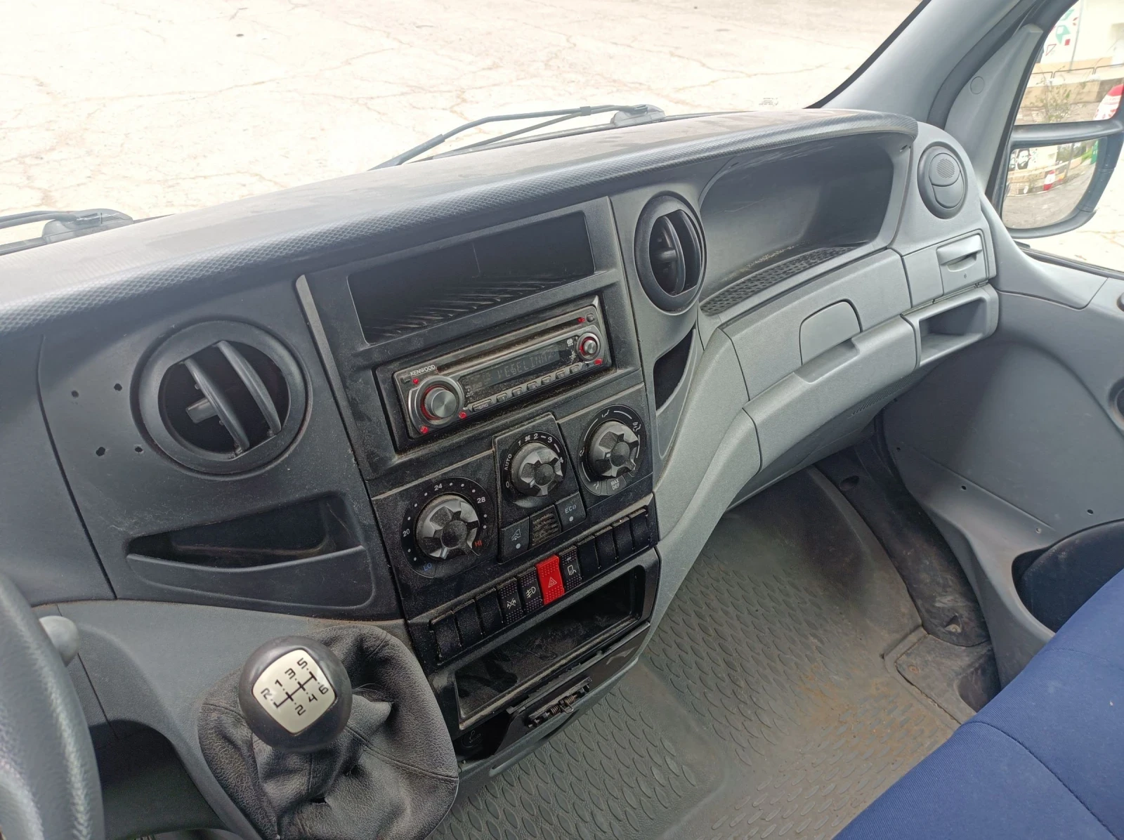 Iveco 35S18, снимка 8 - Бусове и автобуси - 54170091