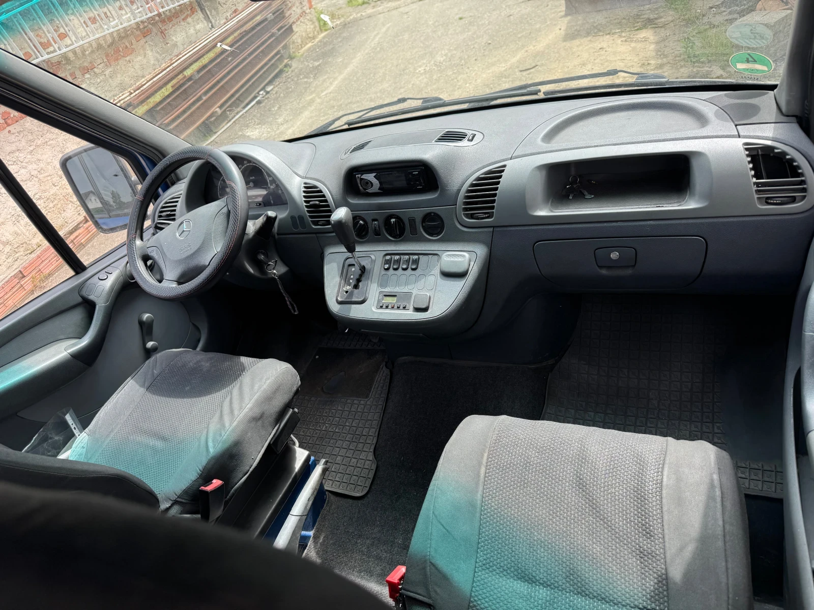 Mercedes-Benz Sprinter 216 8 местен, снимка 9 - Бусове и автобуси - 56559860