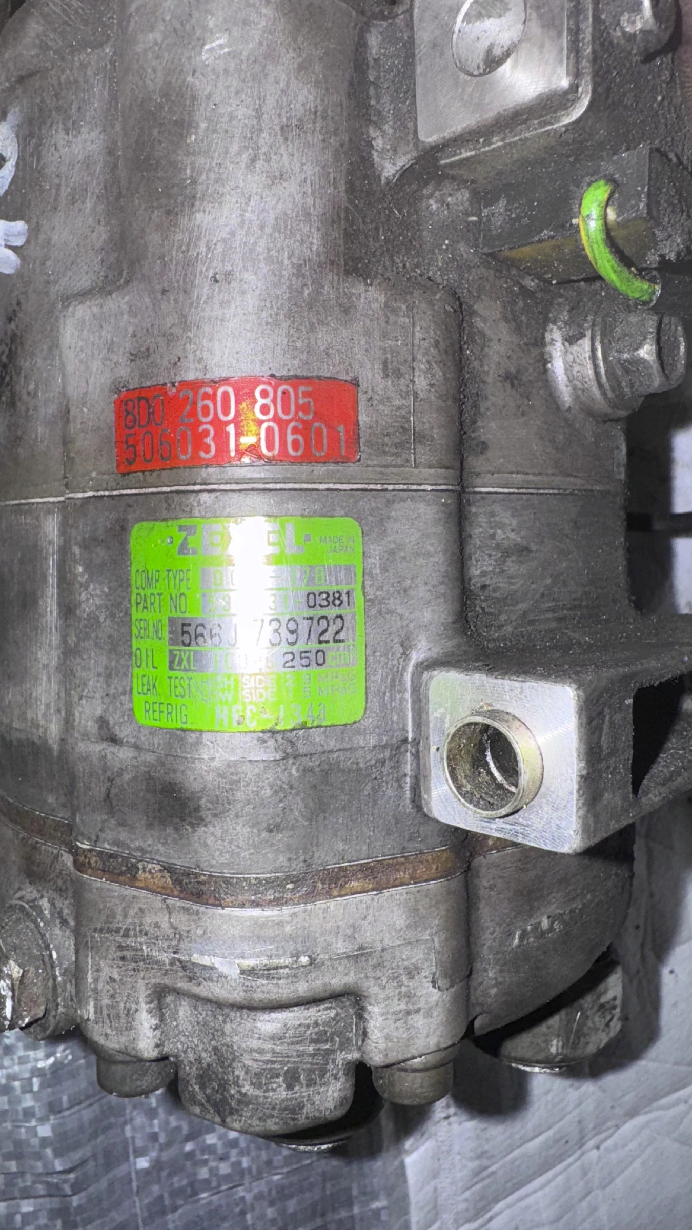     Audi A4 - 8DO260805 / 506031-0601 / 566J 739722 | Mobile.bg   3