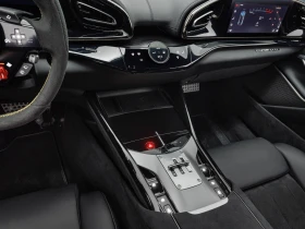 Ferrari Purosangue V12/ CERAMIC/ CARBON/ 360/ MATRIX/ - 478980 € / 936803.45 лв. - 61195401 12