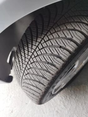 VW Touran - 7500 € / 14668.73 лв. - 84191069 9