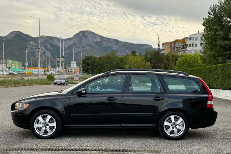 Volvo V50 1.6i~101hp, снимка 8 - Автомобили и джипове - 42462512