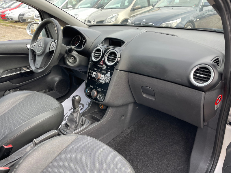 Opel Corsa 1.2I-ITALIA, снимка 5 - Автомобили и джипове - 43339947