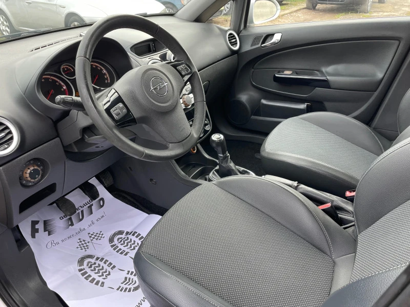 Opel Corsa 1.2I-ITALIA, снимка 11 - Автомобили и джипове - 43339947