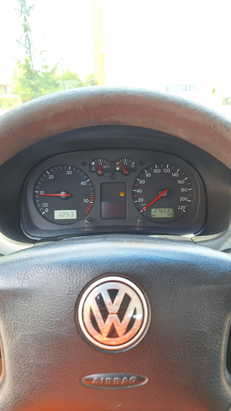 VW Golf MK4, снимка 14 - Автомобили и джипове - 48524132