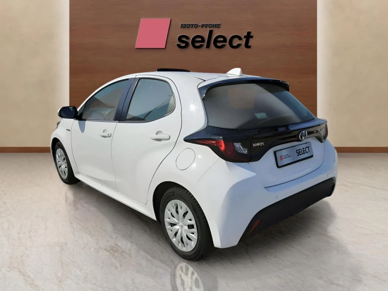 Toyota Yaris 1.5 VVT, снимка 7 - Автомобили и джипове - 51360113