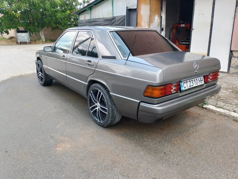 Mercedes-Benz 190, снимка 2 - Автомобили и джипове - 52355022
