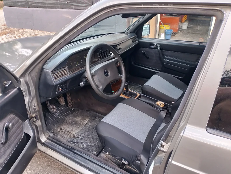 Mercedes-Benz 190, снимка 5 - Автомобили и джипове - 52355022
