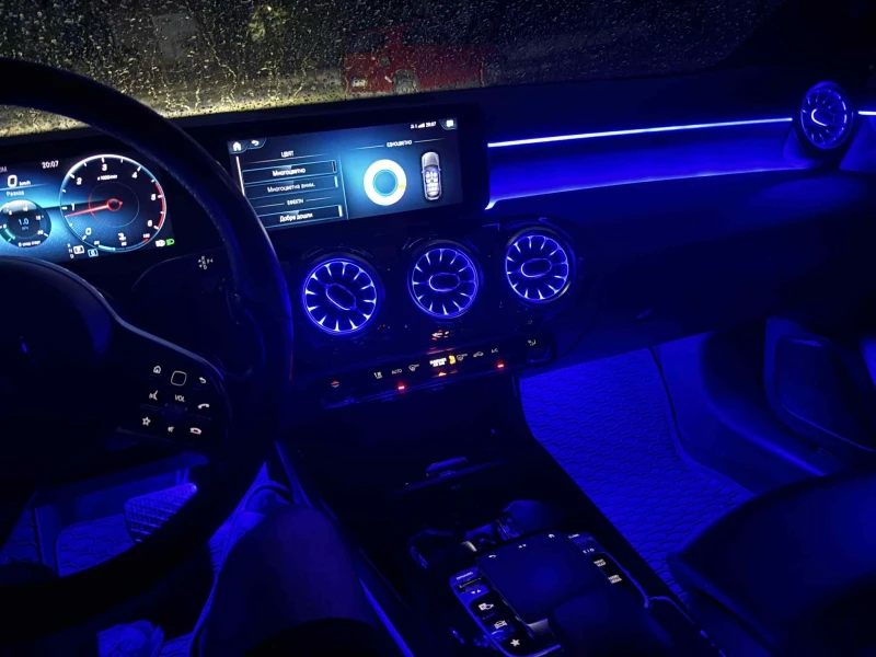 Mercedes-Benz A 220, снимка 11 - Автомобили и джипове - 52023194