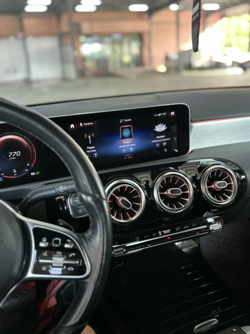 Mercedes-Benz A 220, снимка 8 - Автомобили и джипове - 52023194