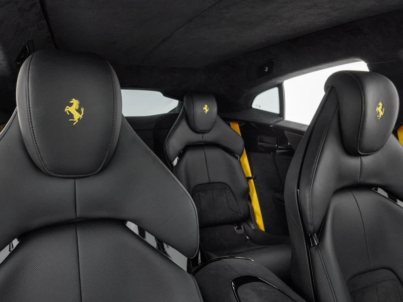 Ferrari Purosangue V12/ CERAMIC/ CARBON/ 360/ MATRIX/, снимка 15 - Автомобили и джипове - 52233140