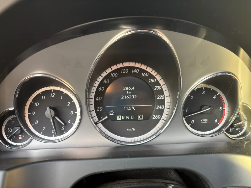 Mercedes-Benz E 350 AMG PACK* DESIGNO* ПАНОРАМА, снимка 10 - Автомобили и джипове - 52653378