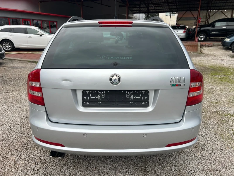 Skoda Octavia VRS 2.0TDI* ШВЕЙЦАРИЯ* КОЖА* КСЕНОН* , снимка 7 - Автомобили и джипове - 52670502