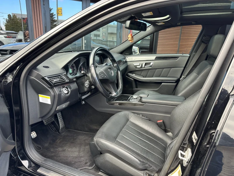 Mercedes-Benz E 500 AMG/388кс/Обдух./KeyLess/Pano./HarmanKardon/Лизинг, снимка 7 - Автомобили и джипове - 52775019