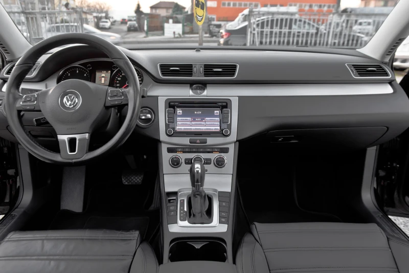 VW Passat 2.0tdi Full 140ks, снимка 13 - Автомобили и джипове - 52909092