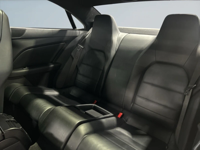 Mercedes-Benz E 500 * Coupe 550 AMG PKG/Extra Clean and Well Taken Ca , снимка 14 - Автомобили и джипове - 52996601