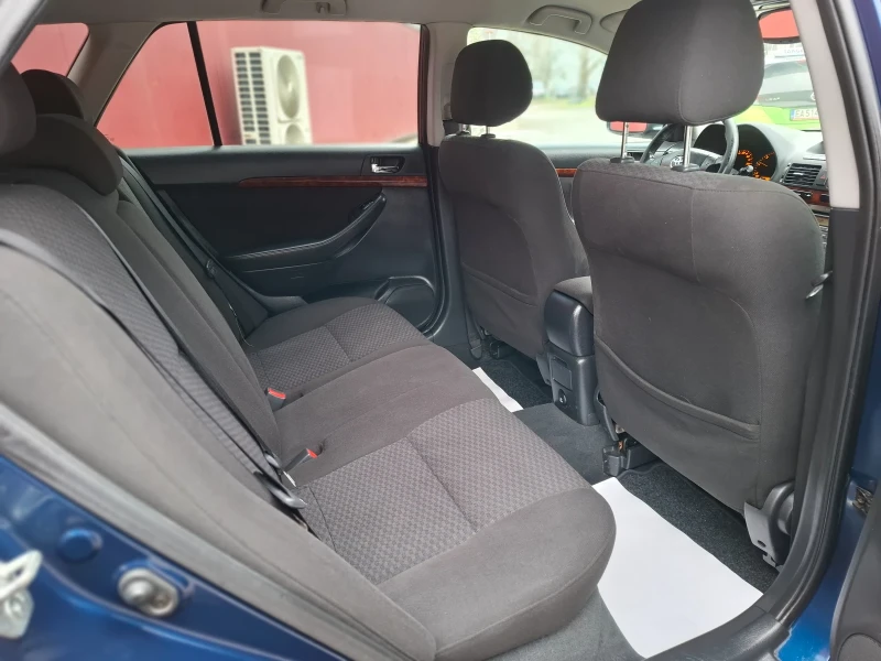 Toyota Avensis 2.0D4D 116hp * КЛИМАТРОНИК * ПЕЧКА * , снимка 10 - Автомобили и джипове - 53009902