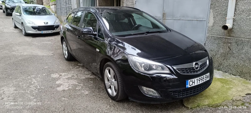 Opel Astra 1.7CDTI, снимка 3 - Автомобили и джипове - 53114101
