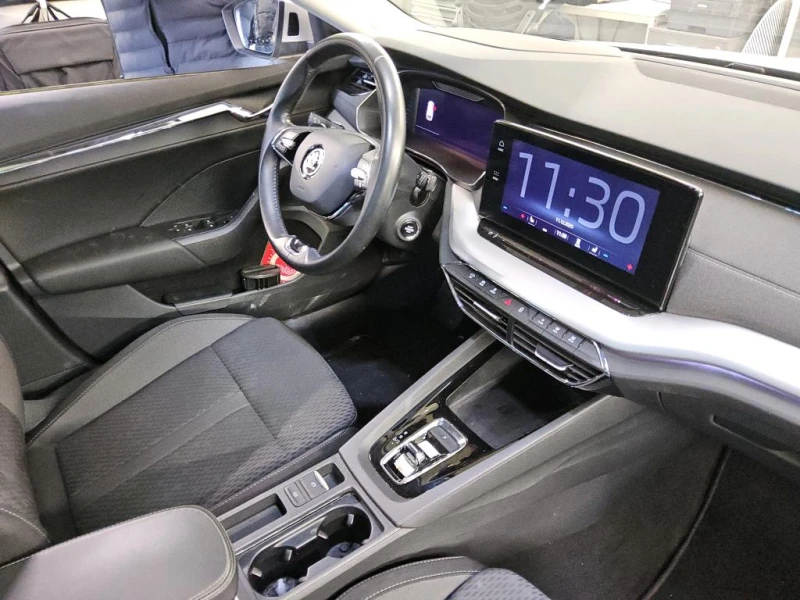 Skoda Octavia 2.0 TDI Style First Edition Панорама Печка, снимка 5 - Автомобили и джипове - 53180346