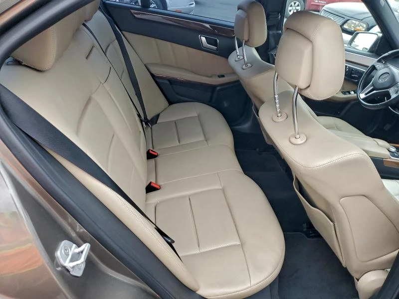 Mercedes-Benz E 350 3.5L 6 Rear-wheel drive, снимка 12 - Автомобили и джипове - 52935001