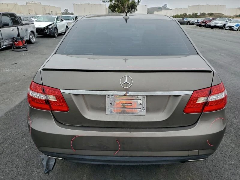 Mercedes-Benz E 350 3.5L 6 Rear-wheel drive, снимка 8 - Автомобили и джипове - 52935001