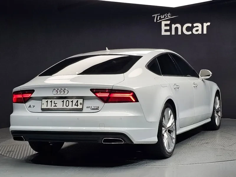 Audi A7 3.0 TDI Quattro - САМО 30% АВАНС, снимка 2 - Автомобили и джипове - 55664822