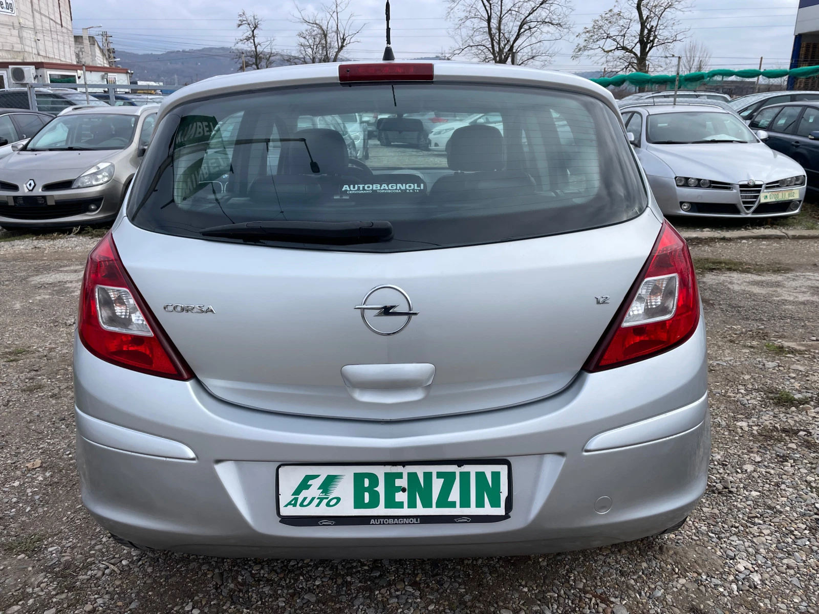 Opel Corsa 1.2I-ITALIA - изображение 9