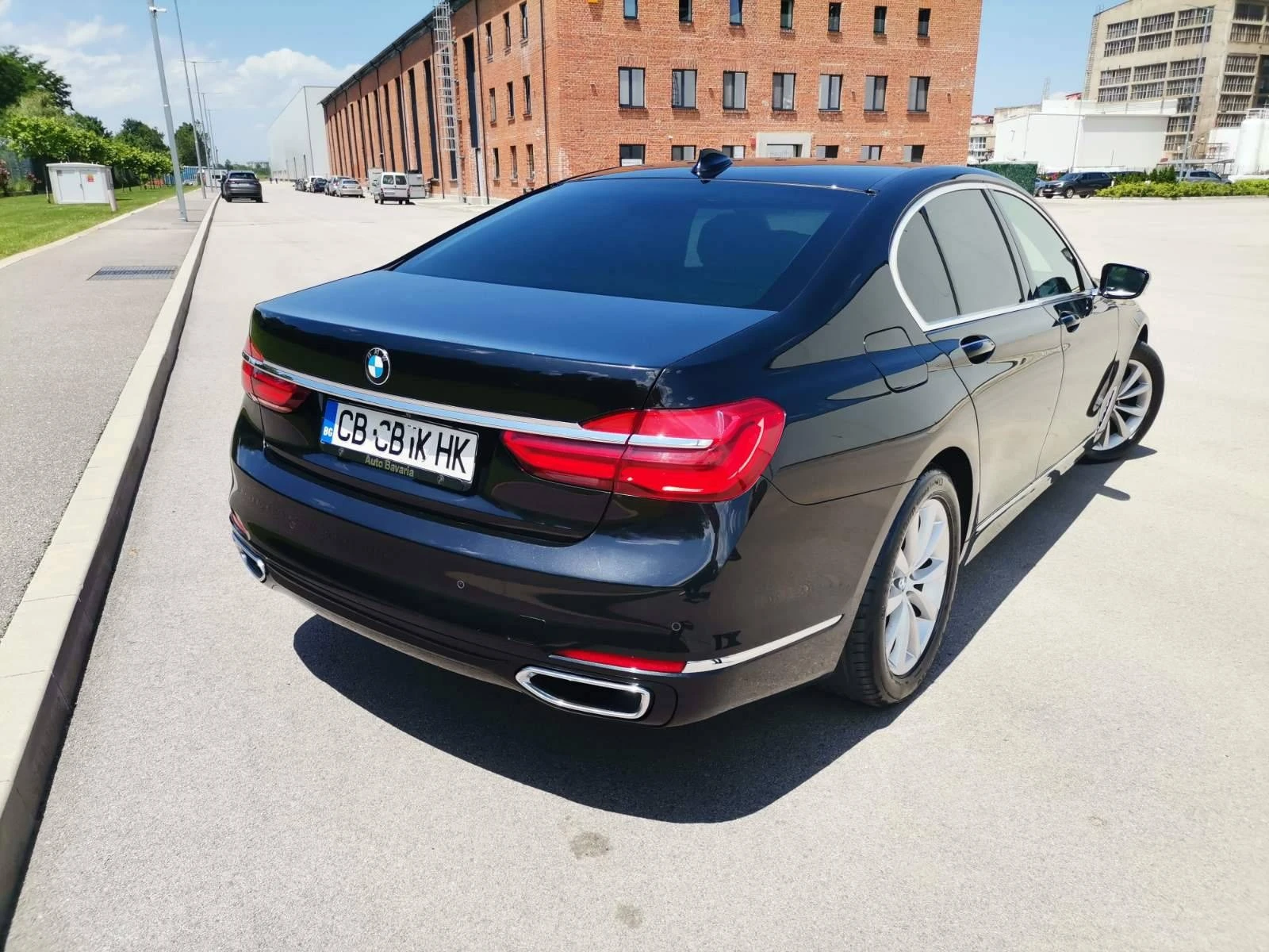 BMW 730 xDrive - изображение 4