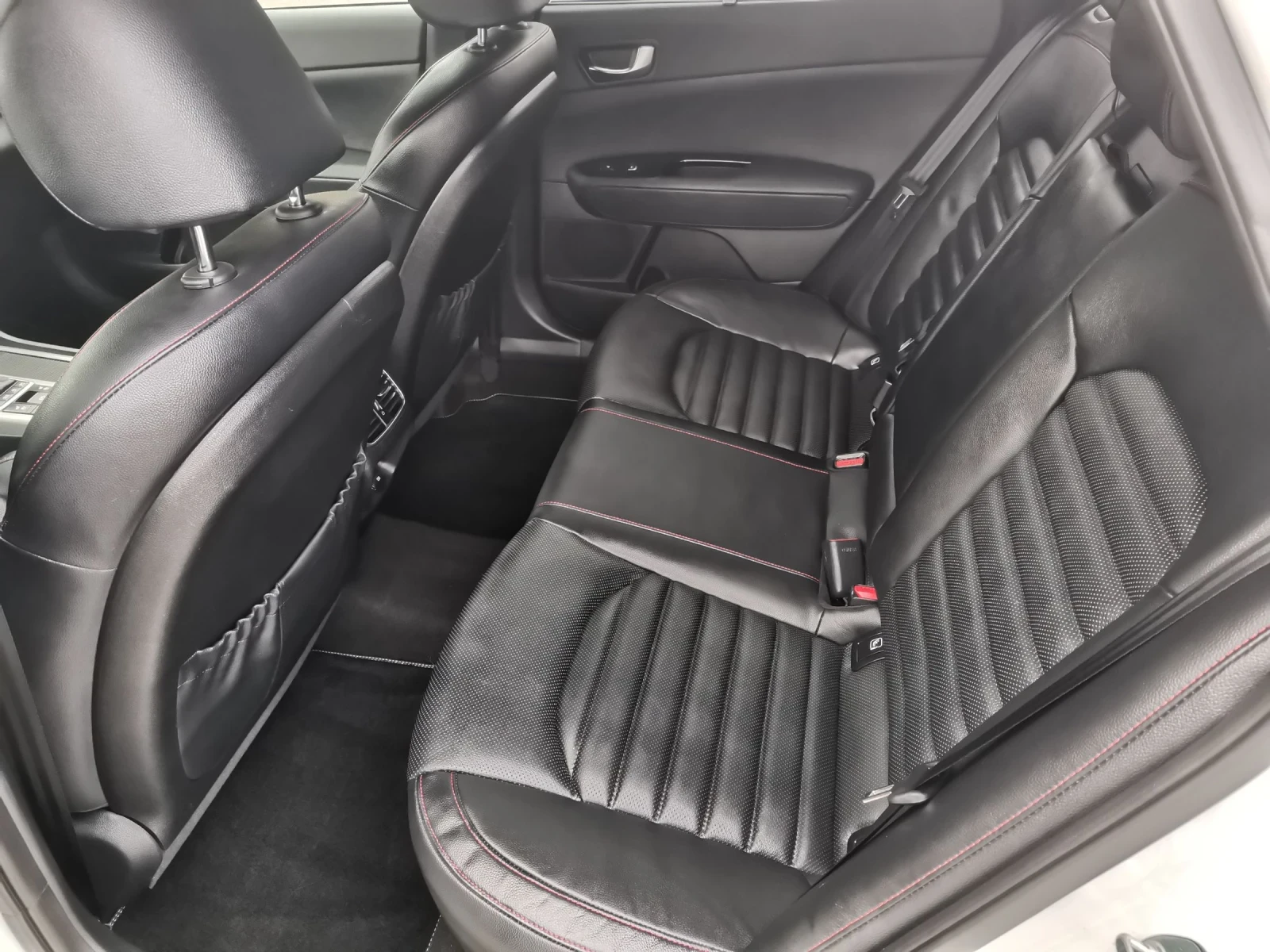 Kia Optima 1.7 GT Line SWISS | Mobile.bg — изображение 13