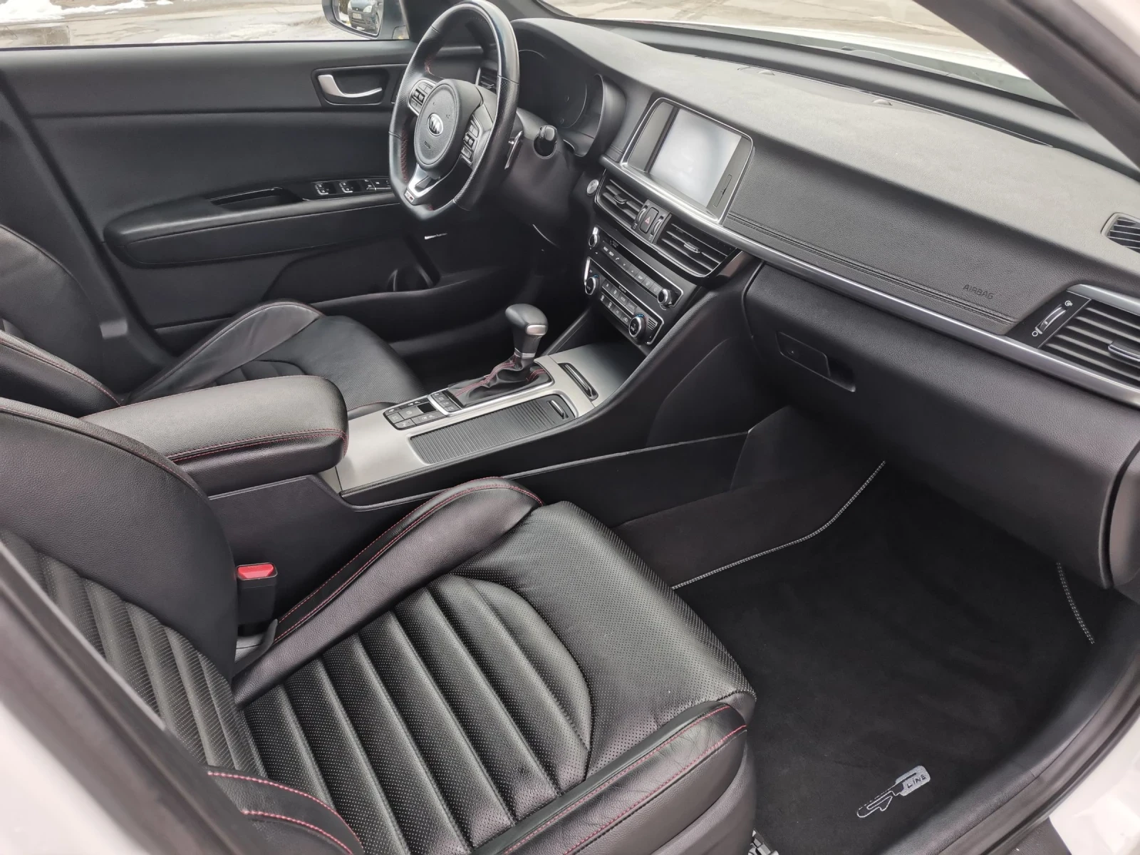 Kia Optima 1.7 GT Line SWISS | Mobile.bg — изображение 15