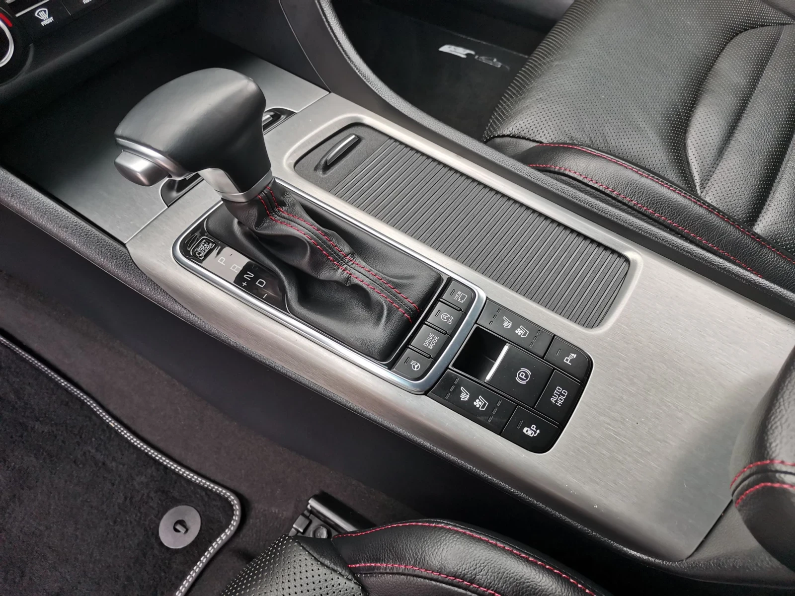 Kia Optima 1.7 GT Line SWISS | Mobile.bg — изображение 11