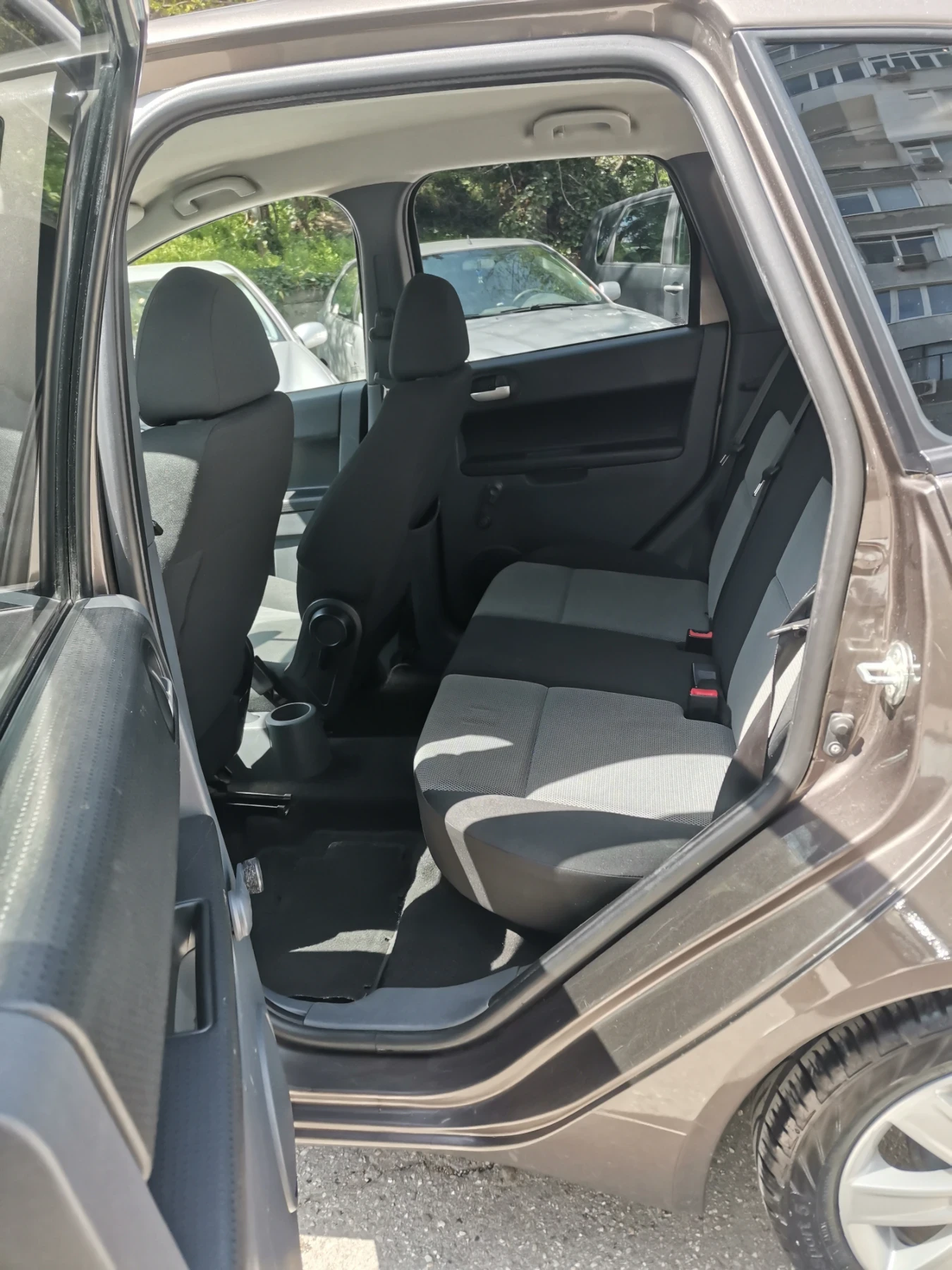 Mitsubishi Colt 1.3 - изображение 8