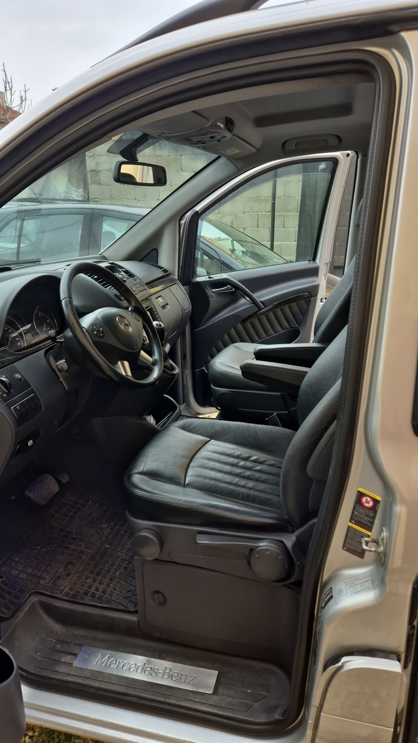 Mercedes-Benz Viano  - изображение 8