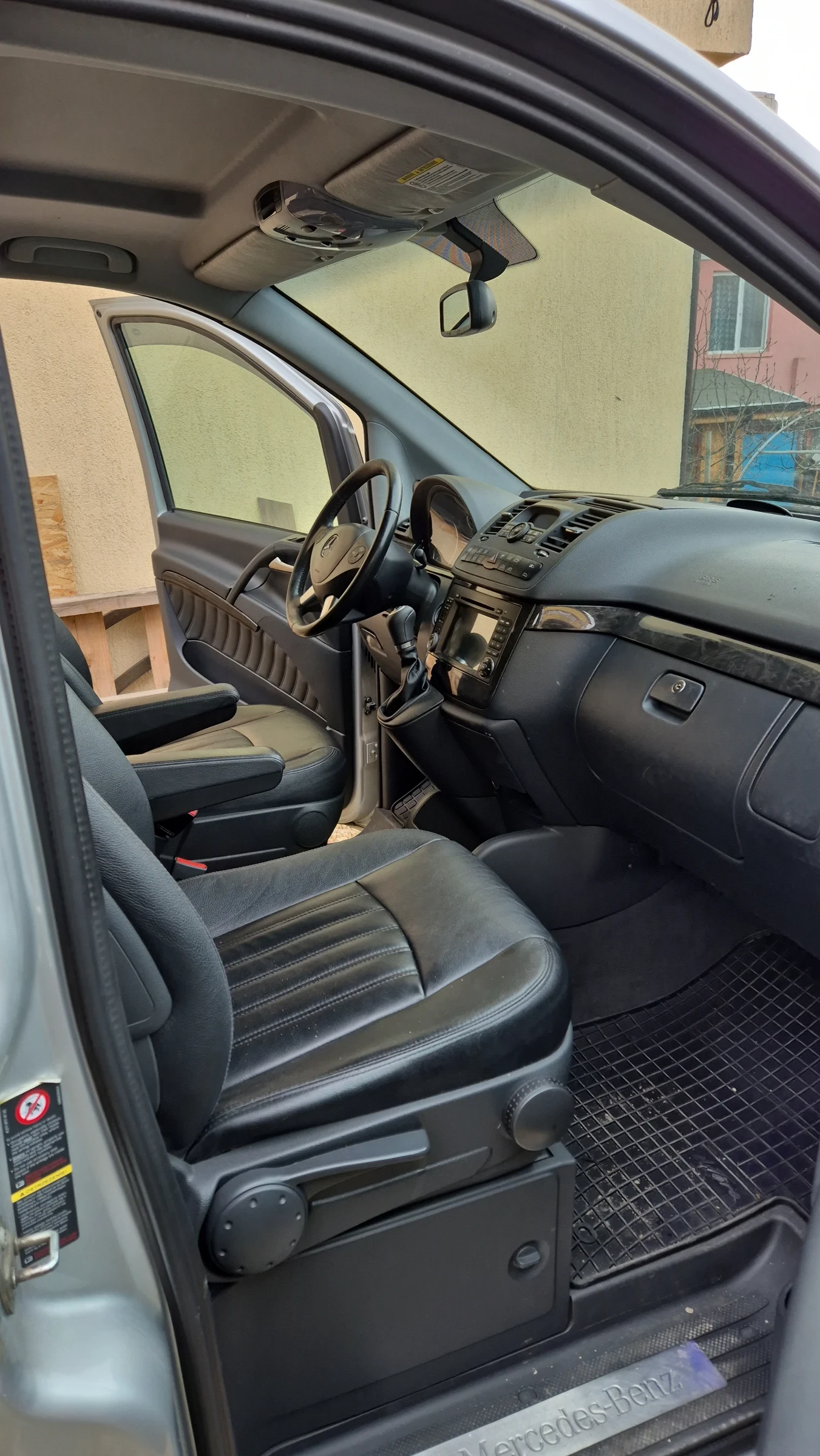 Mercedes-Benz Viano  - изображение 7