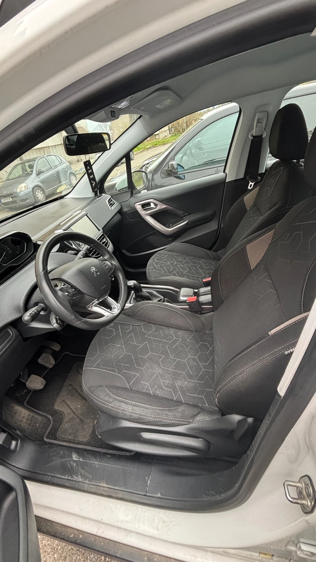 Peugeot 2008  - изображение 8