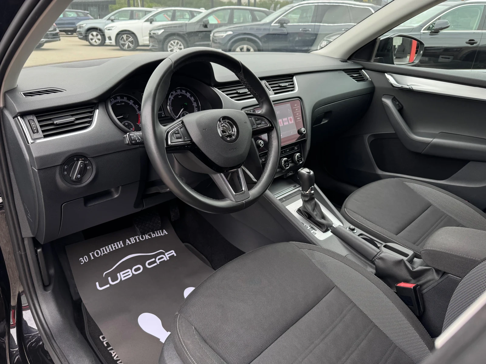 Skoda Octavia 1.6TDI-FACELIFT-АВТОМАТИК - изображение 10