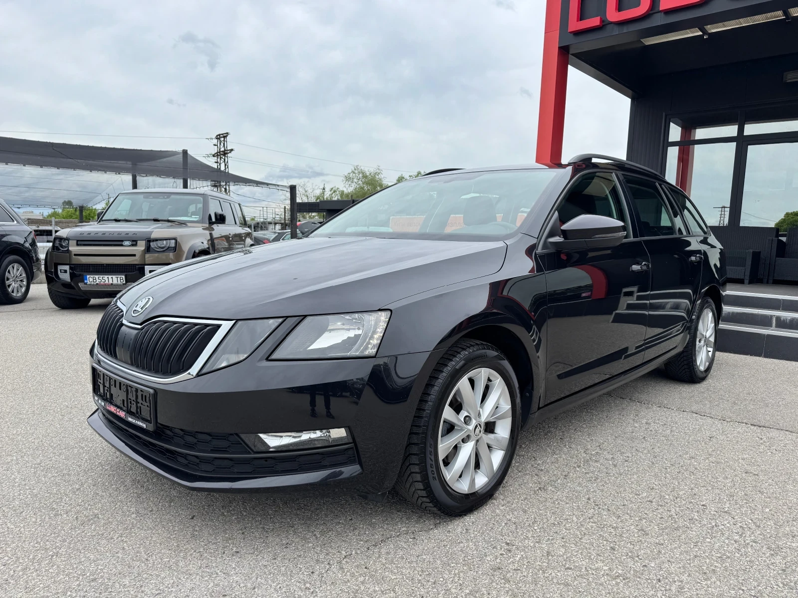 Skoda Octavia 1.6TDI-FACELIFT-АВТОМАТИК - изображение 3