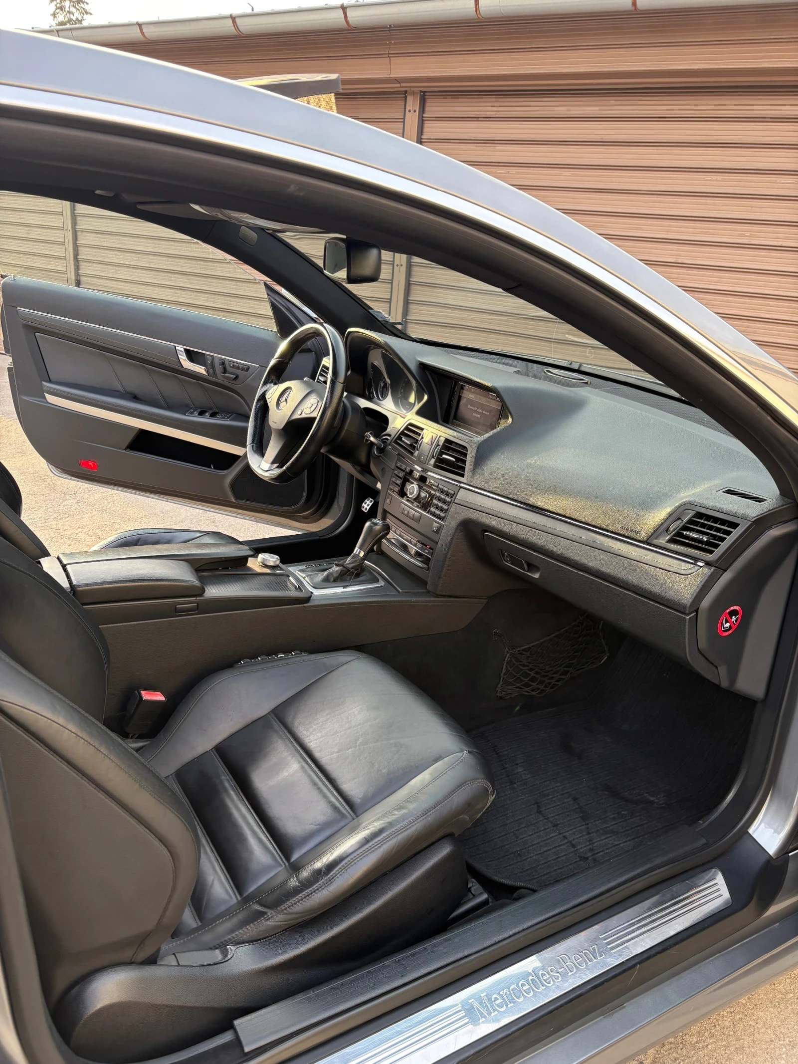 Mercedes-Benz E 350 AMG PACK* DESIGNO* ПАНОРАМА - изображение 6